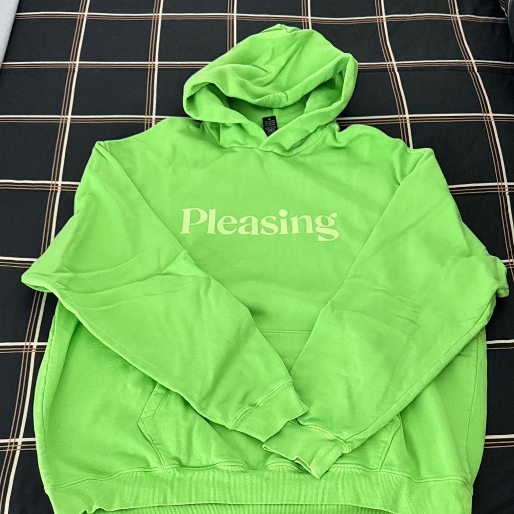 Pleasing Hoodie - Harry Styles